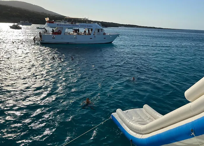 ヴィラ First Eco-villa