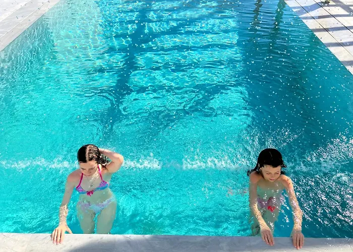 First Eco-villa ヴィラ Polis