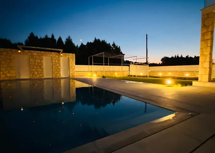 First Eco-villa ヴィラ *