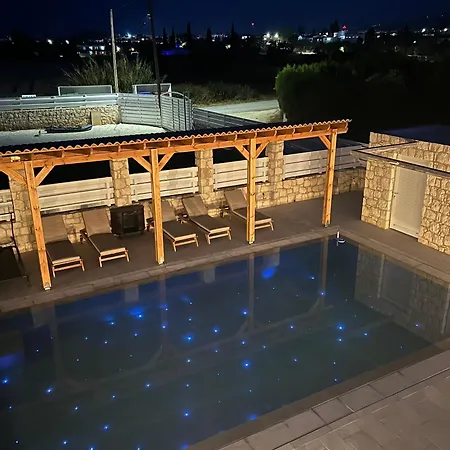 빌라 First Eco-villa