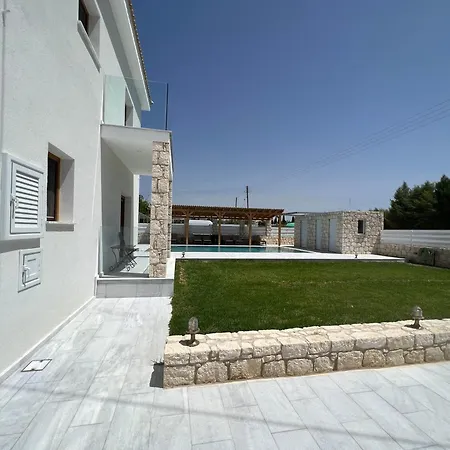 First Eco-villa * Polis